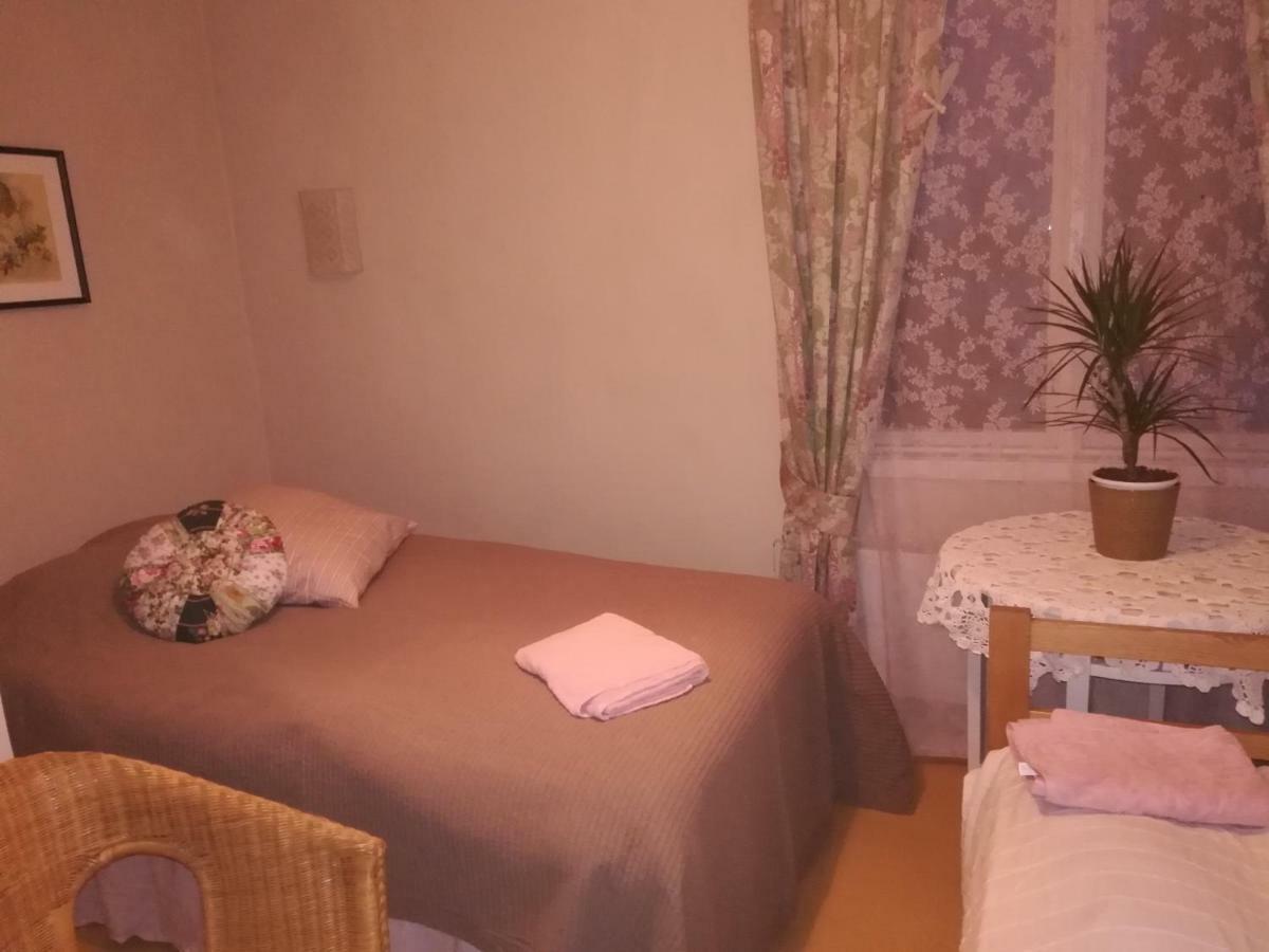 Vekhyttegarden Hotel Fjugesta Buitenkant foto